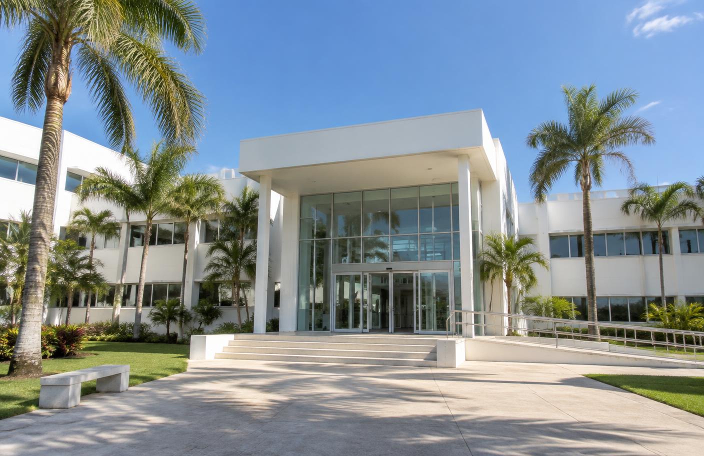 Fachada da unidade do Colégio Esatec